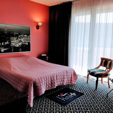 Hotel Fleur De Lys Bailleul  Ngoại thất bức ảnh