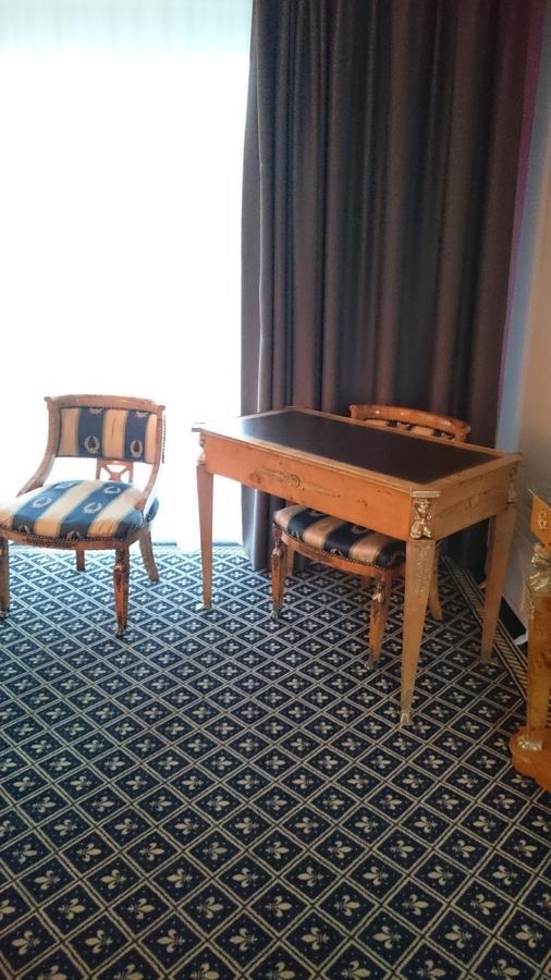 Hotel Fleur De Lys Bailleul  Ngoại thất bức ảnh
